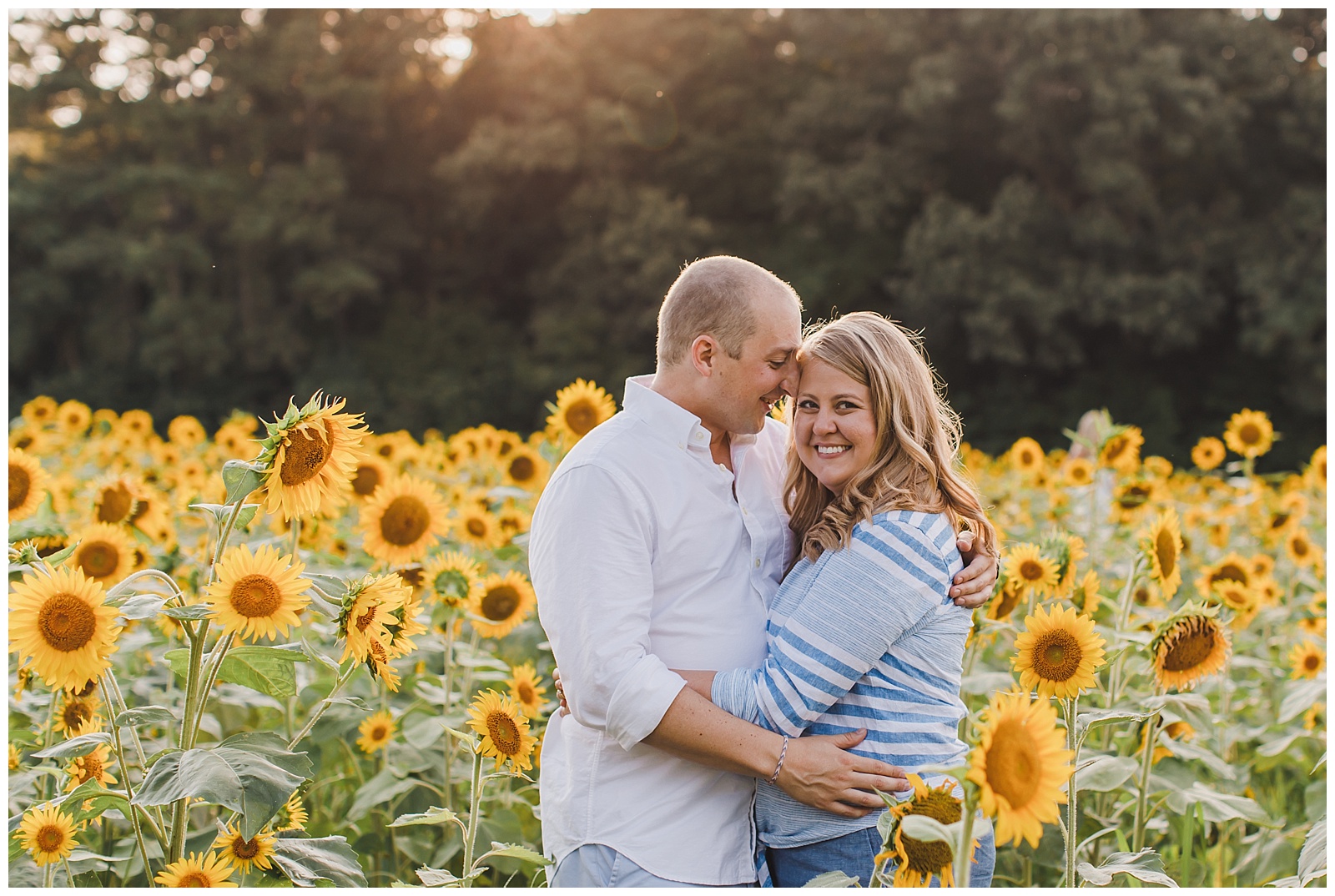 sunflower-field-engagement-session-smithfield-virginia-wedding-photographer_0007.jpg