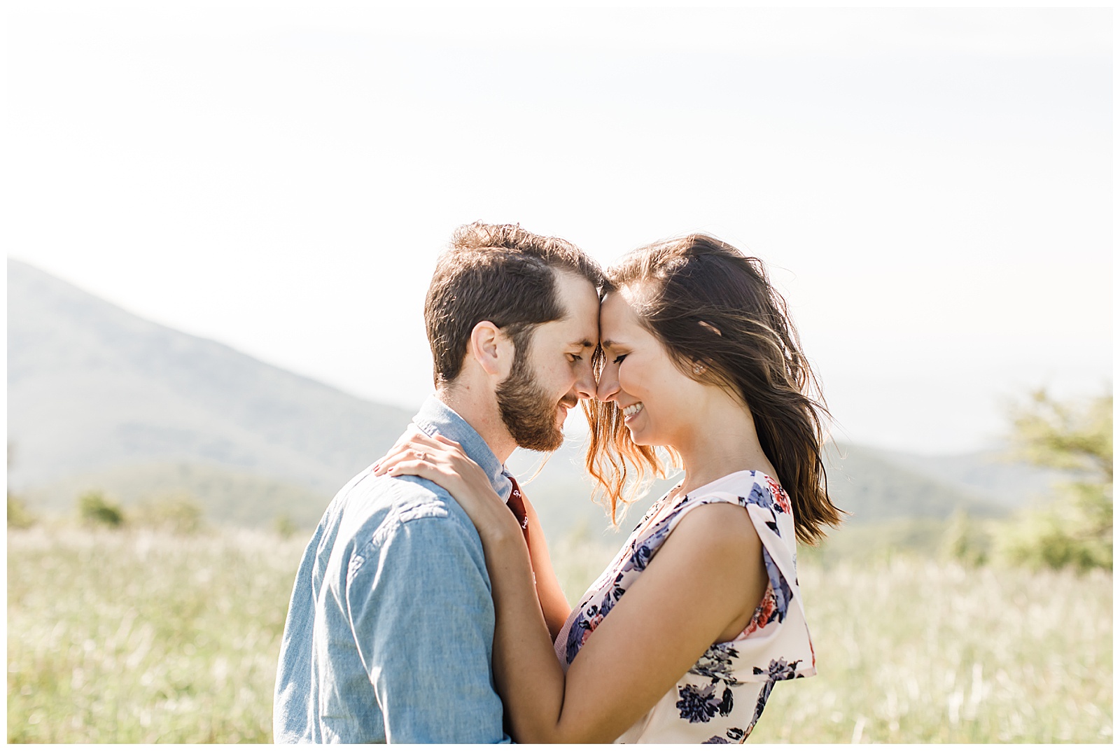 cole-mountain-fields-virginia-engagement-session_0007.jpg