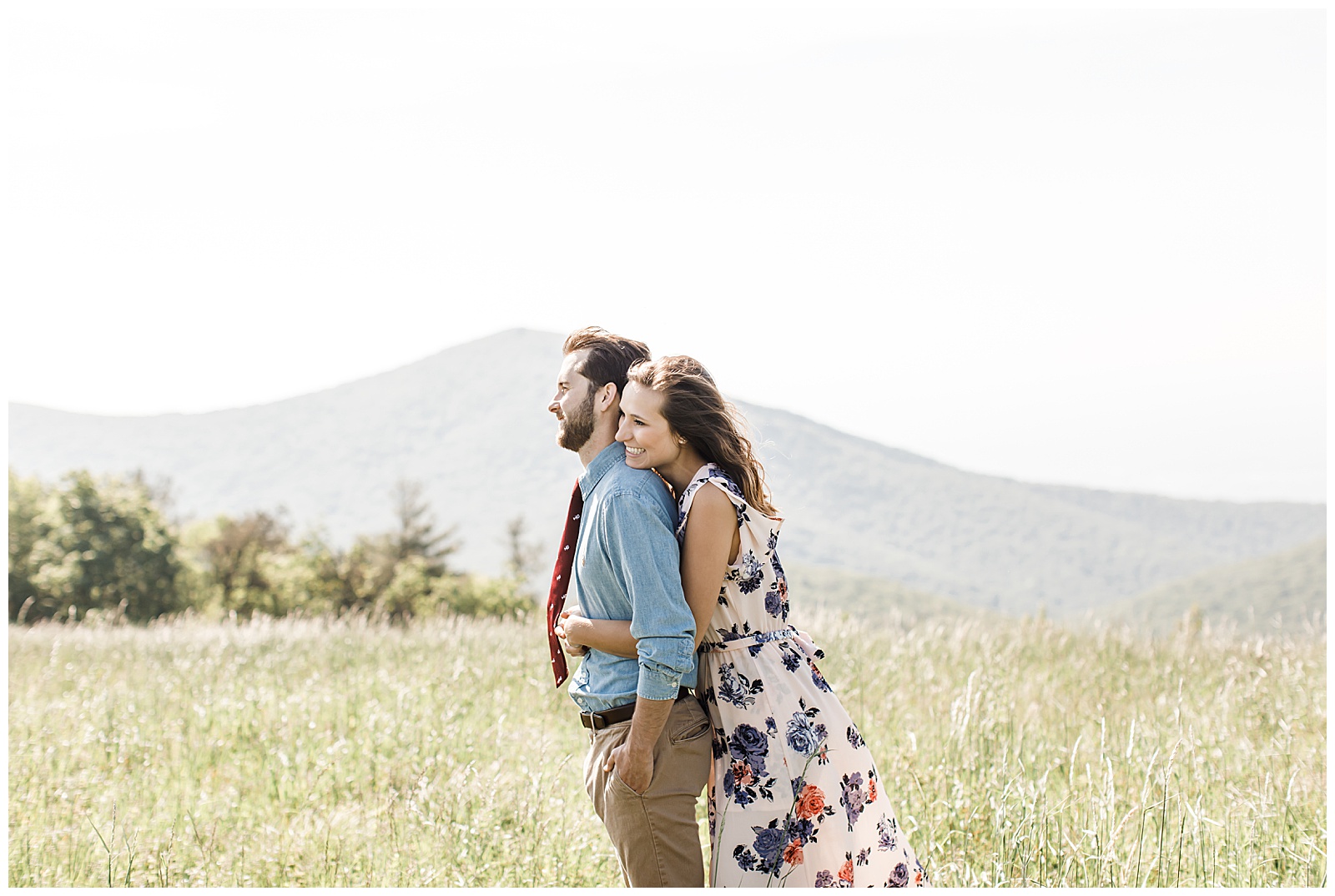 cole-mountain-fields-virginia-engagement-session_0010.jpg