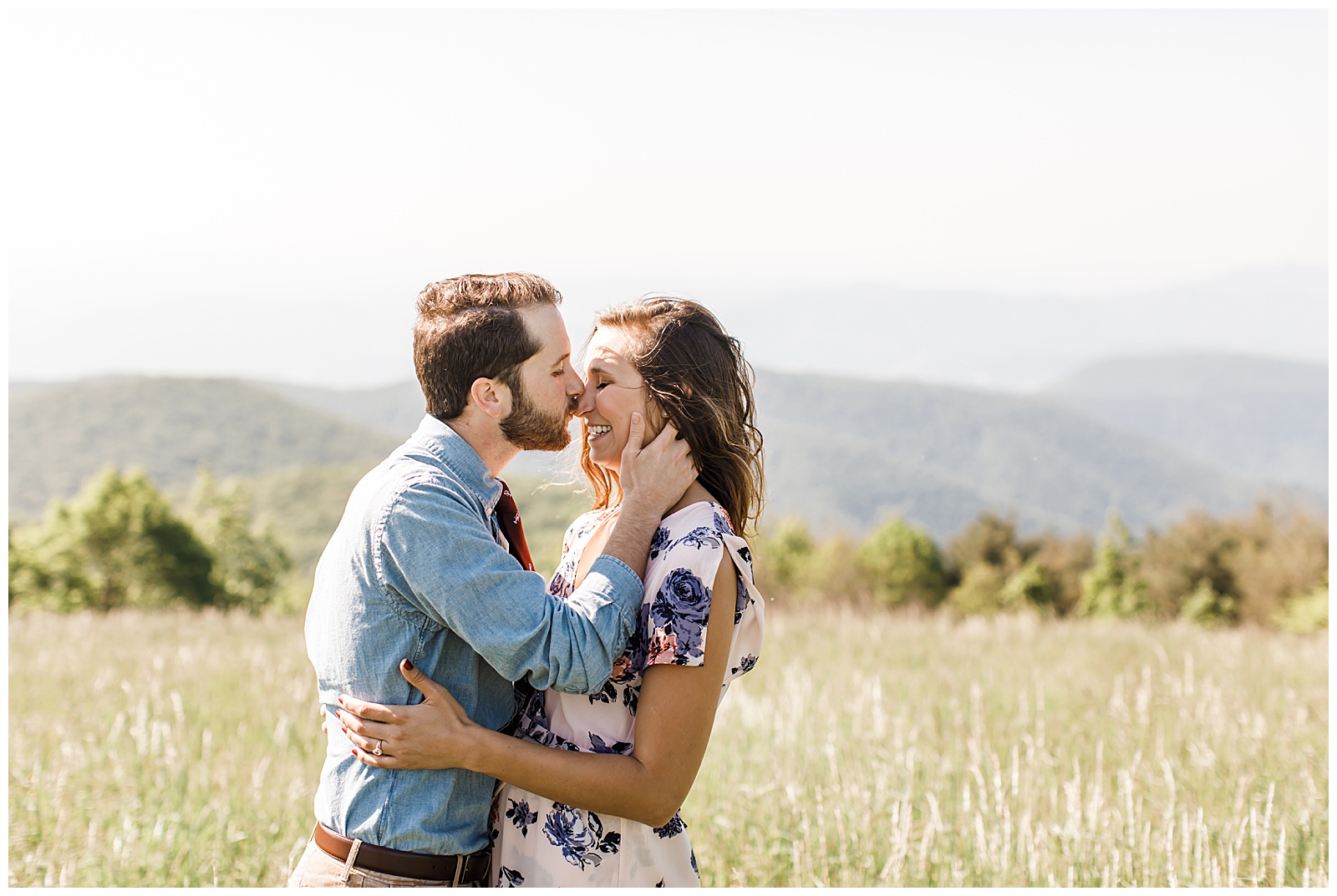 cole-mountain-fields-virginia-engagement-session_0019.jpg