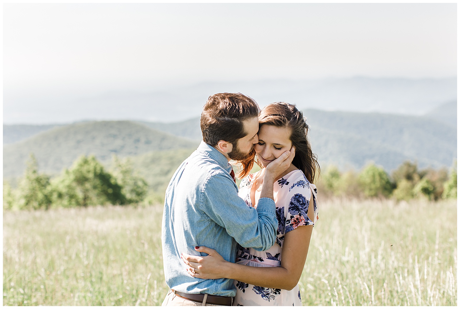 cole-mountain-fields-virginia-engagement-session_0023.jpg