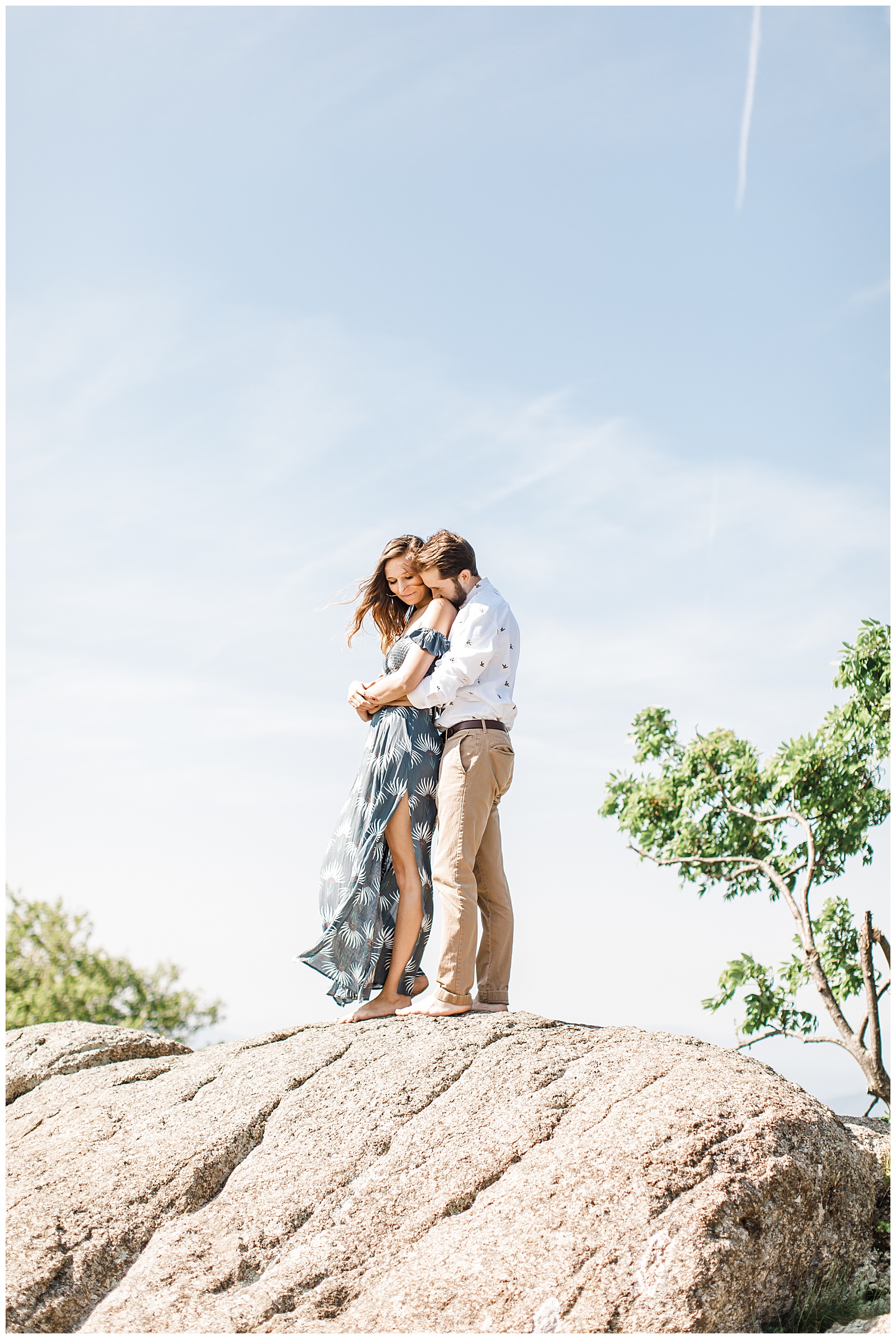 cole-mountain-fields-virginia-engagement-session_0031.jpg