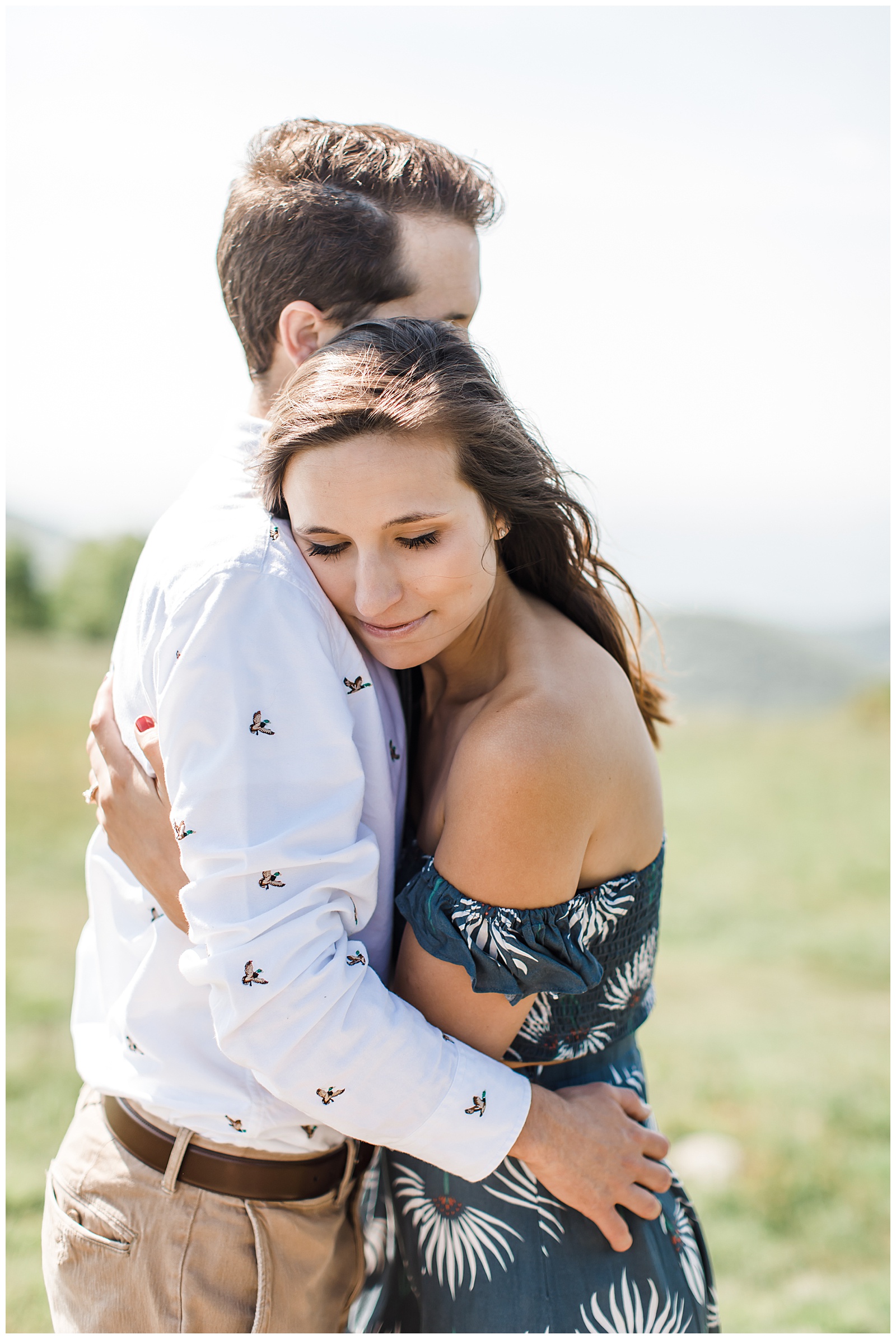 cole-mountain-fields-virginia-engagement-session_0033.jpg