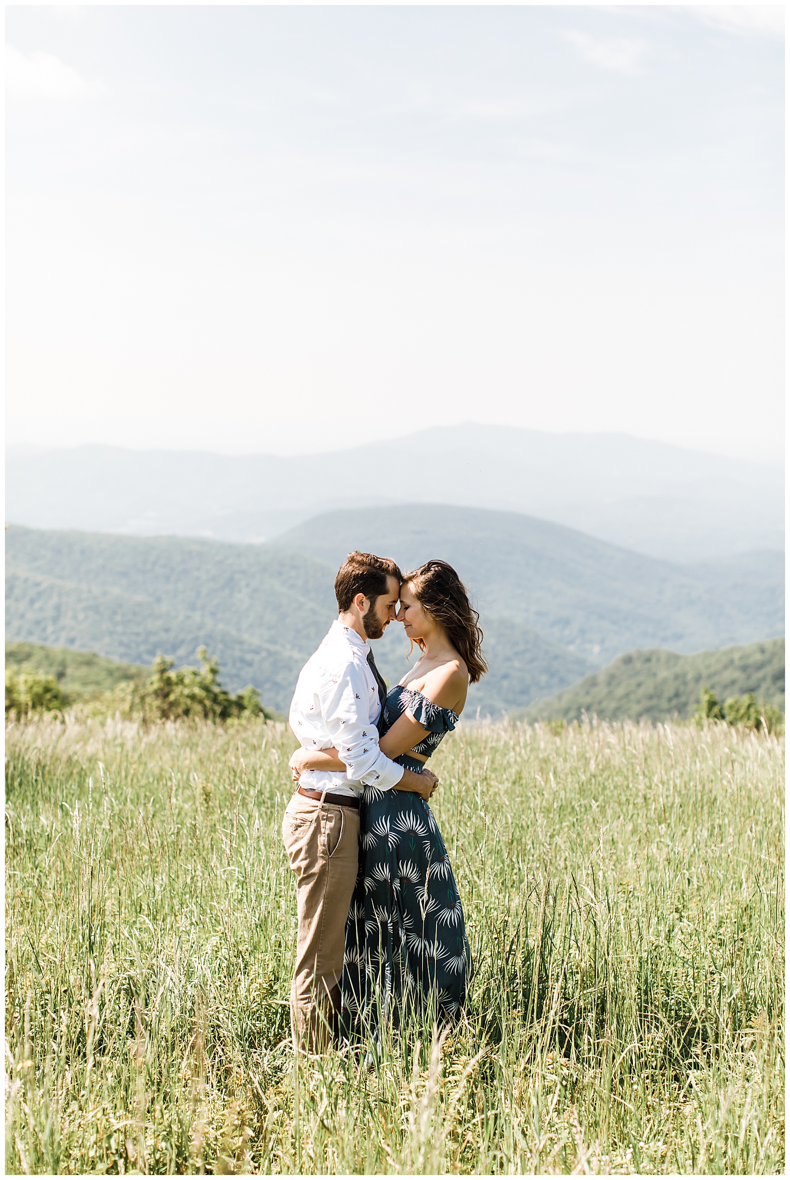cole-mountain-fields-virginia-engagement-session_0046.jpg