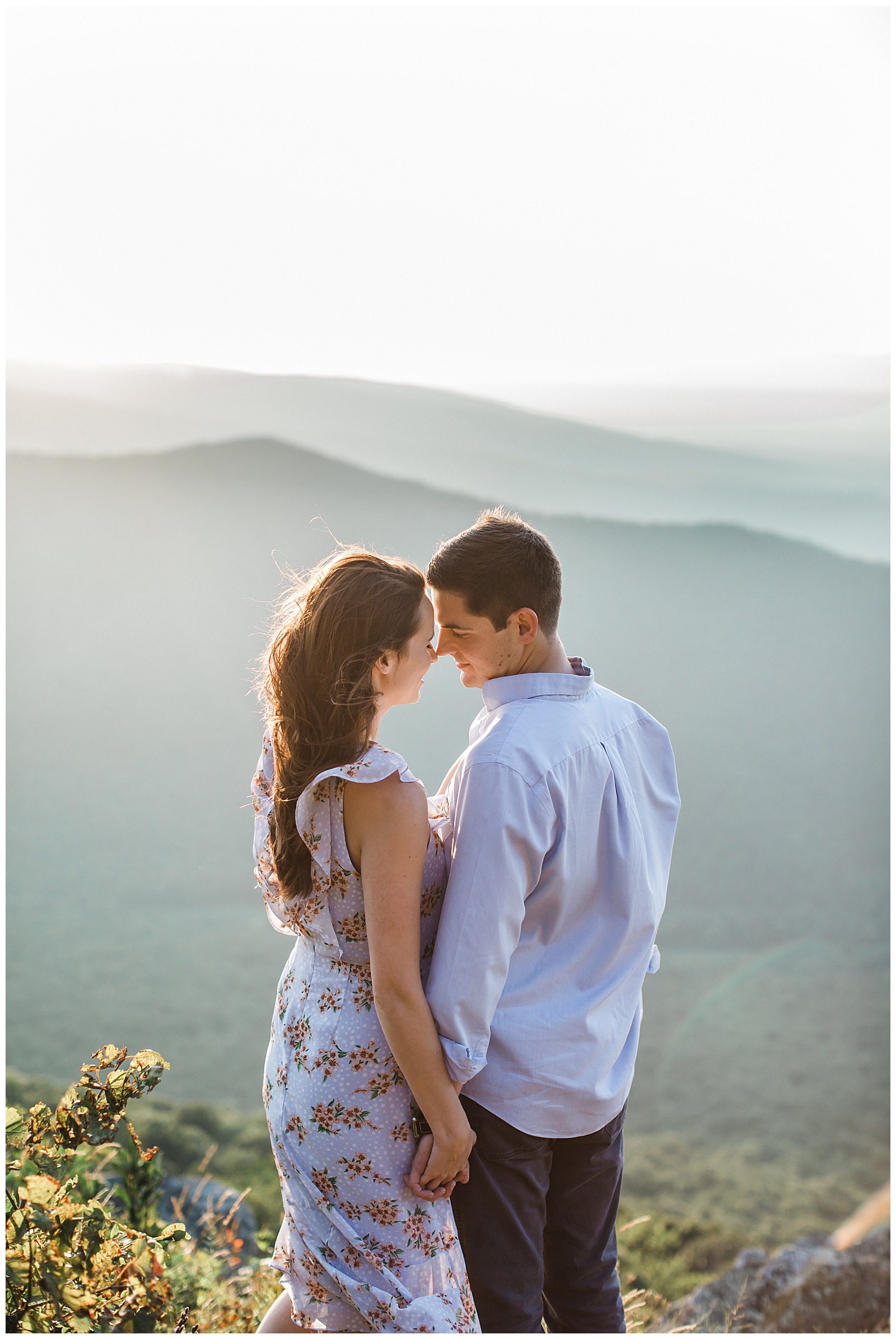 ravens-roost-overlook-blue-ridge-mountains-engagement-session_0044.jpg