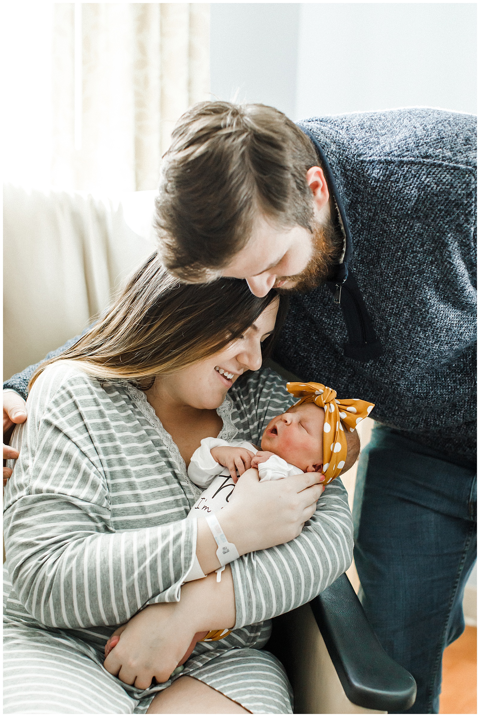 fresh-48-newborn-session-williamsburg-virginia-photographer_0005.jpg