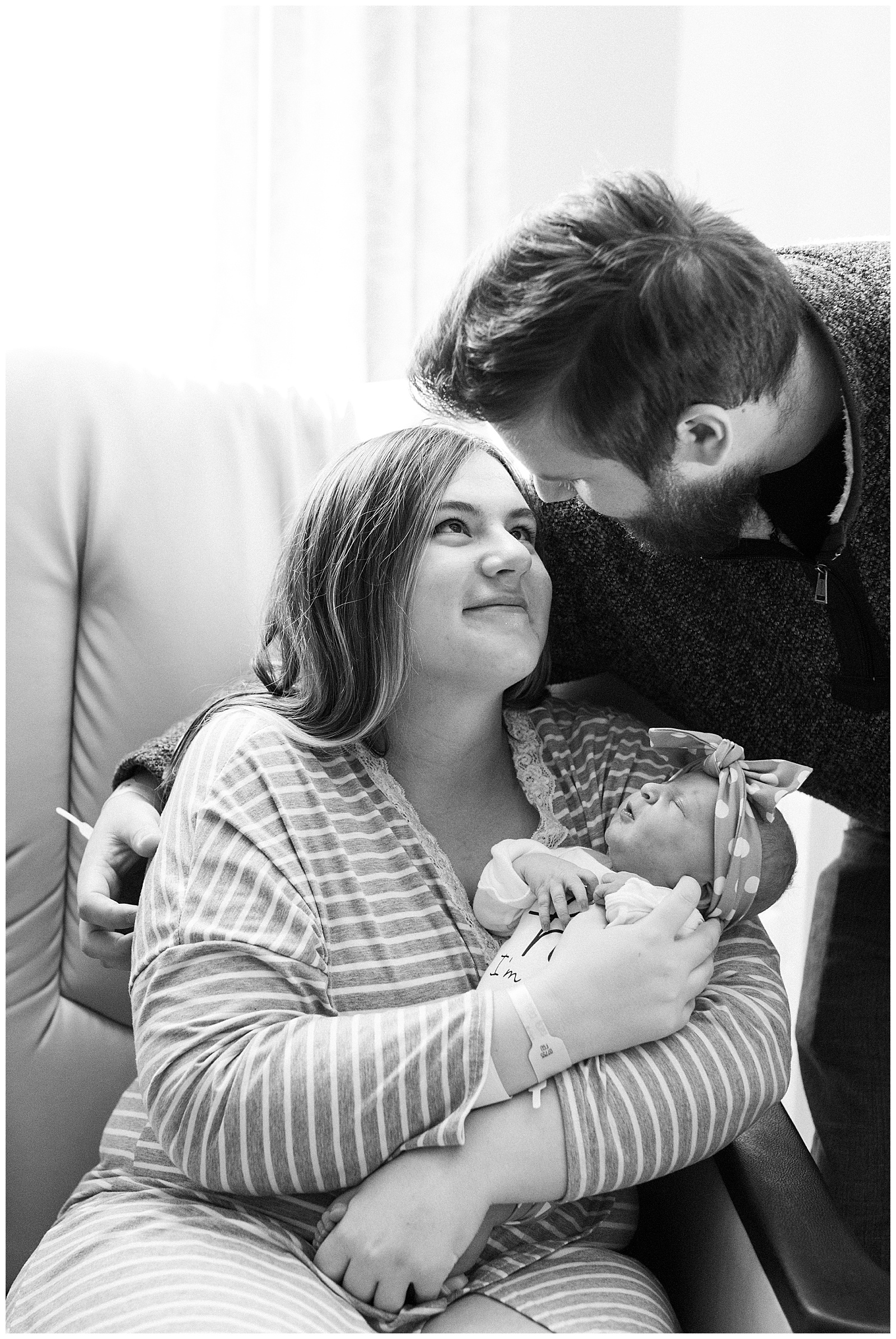 fresh-48-newborn-session-williamsburg-virginia-photographer_0007.jpg