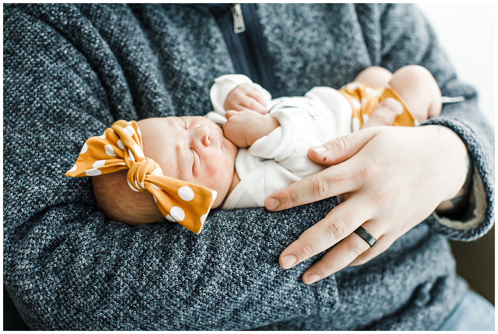 fresh-48-newborn-session-williamsburg-virginia-photographer_0014.jpg