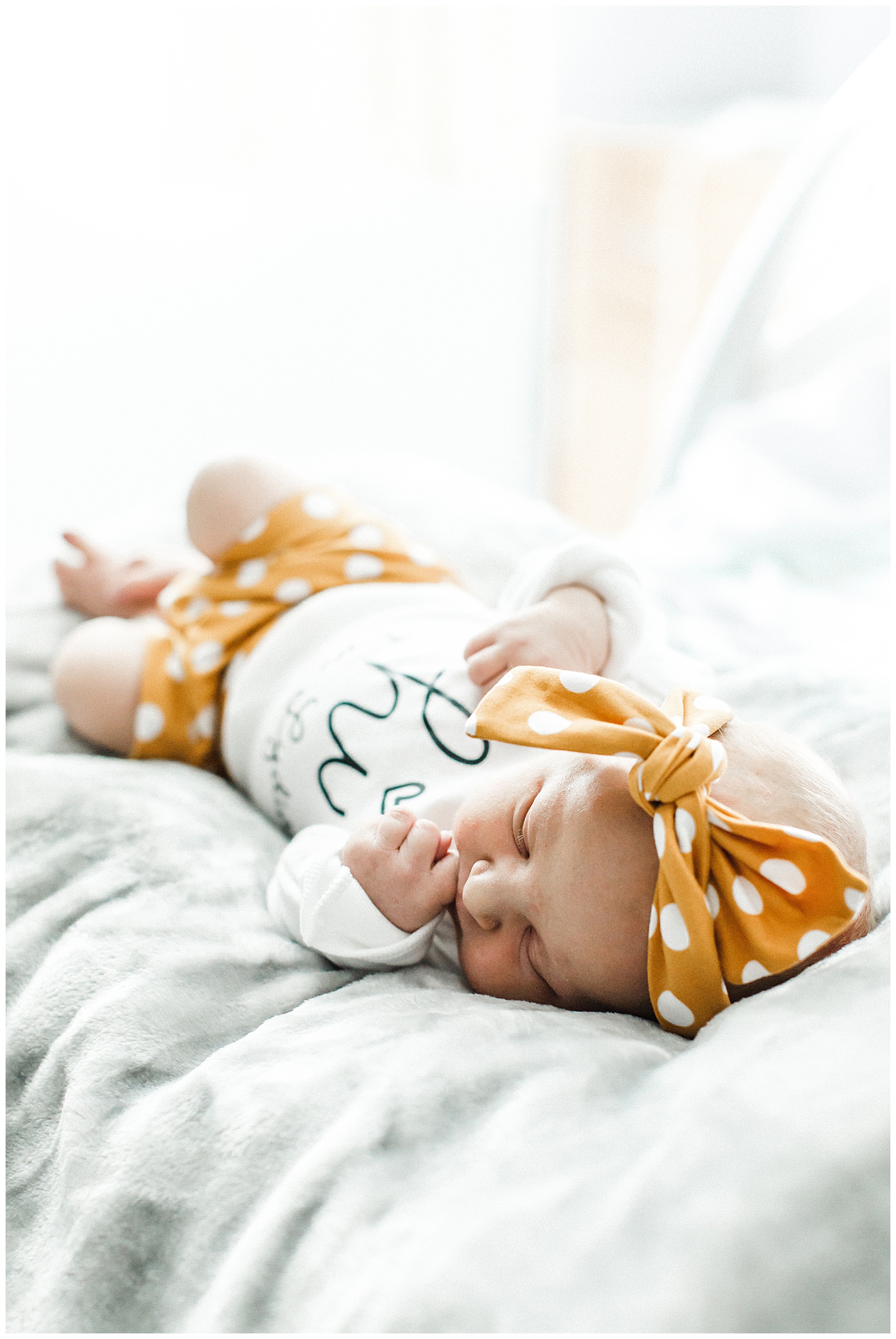 fresh-48-newborn-session-williamsburg-virginia-photographer_0020.jpg