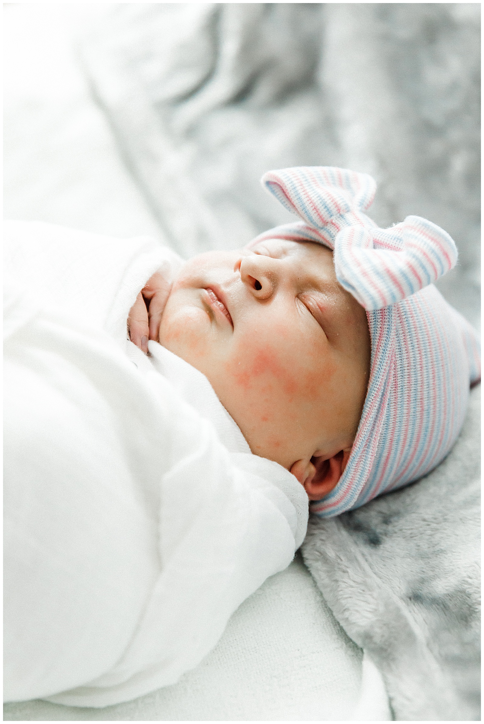 fresh-48-newborn-session-williamsburg-virginia-photographer_0025.jpg