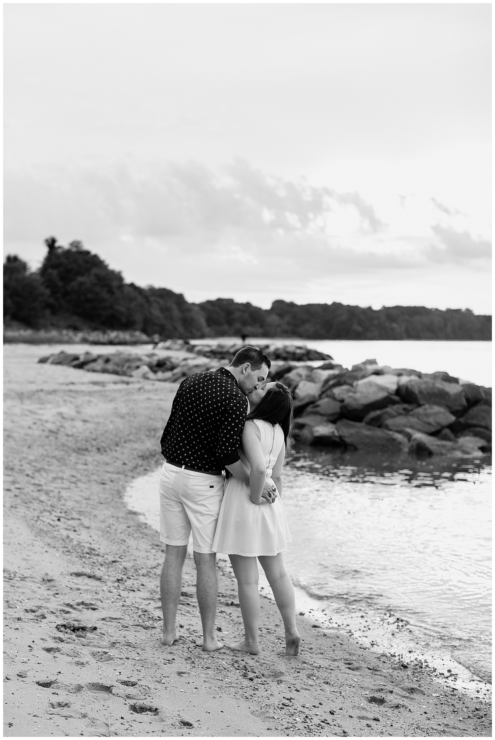Yorktown-beach-engagement-session-virginia-wedding-photographer_0061.jpg