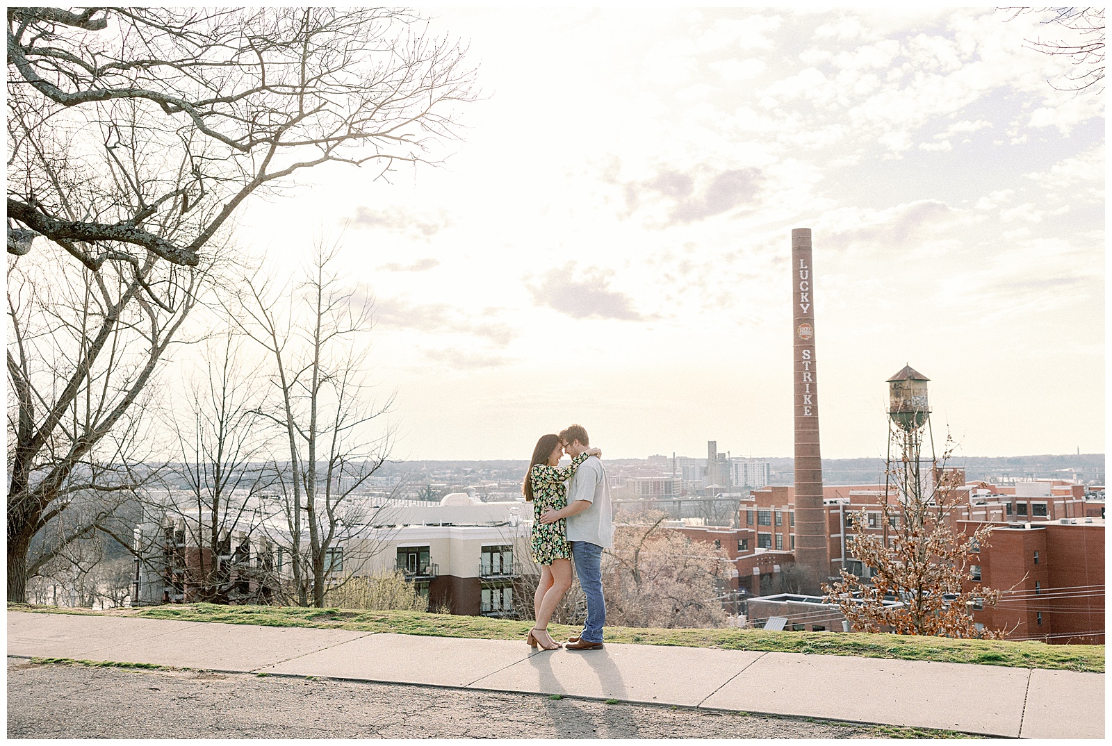 libby-hill-engagement-session-richmond_0009.jpg