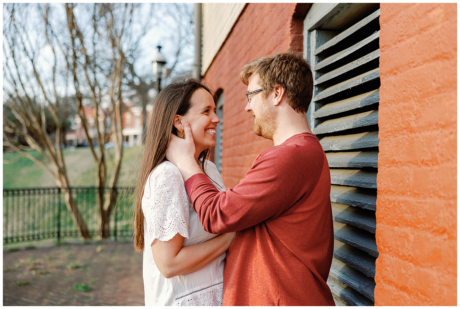 libby-hill-engagement-session-richmond_0020.jpg