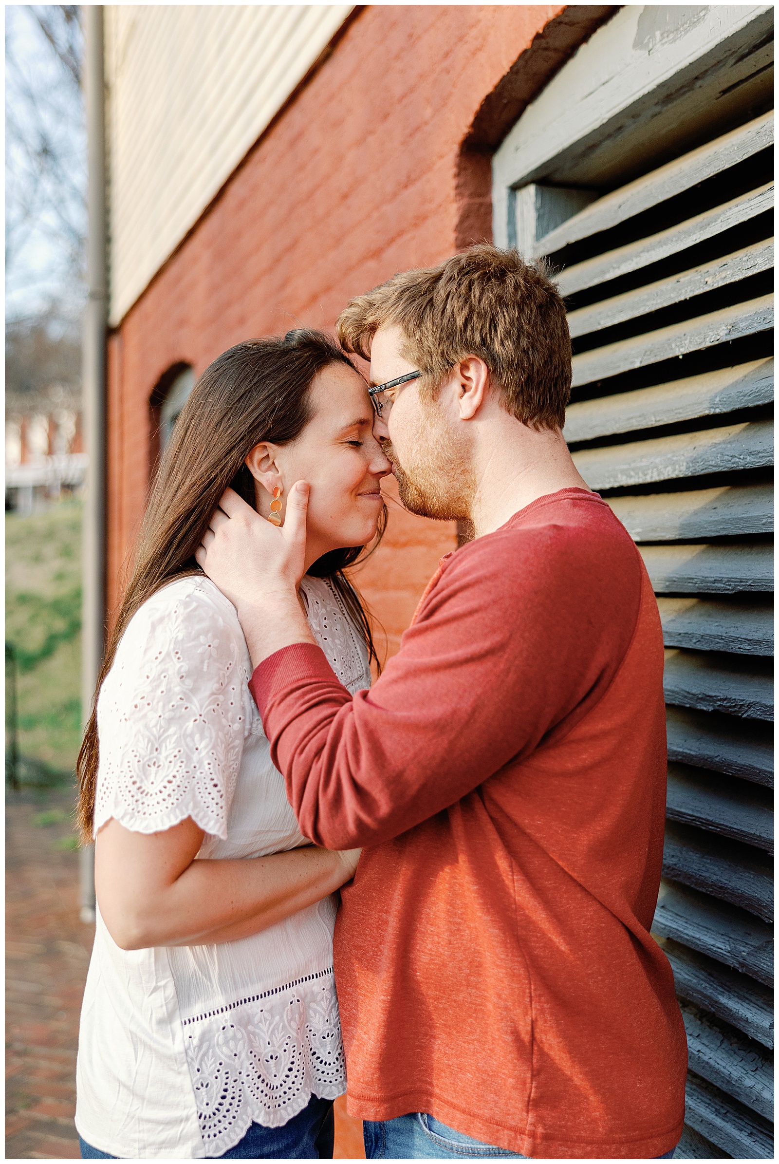 libby-hill-engagement-session-richmond_0022.jpg