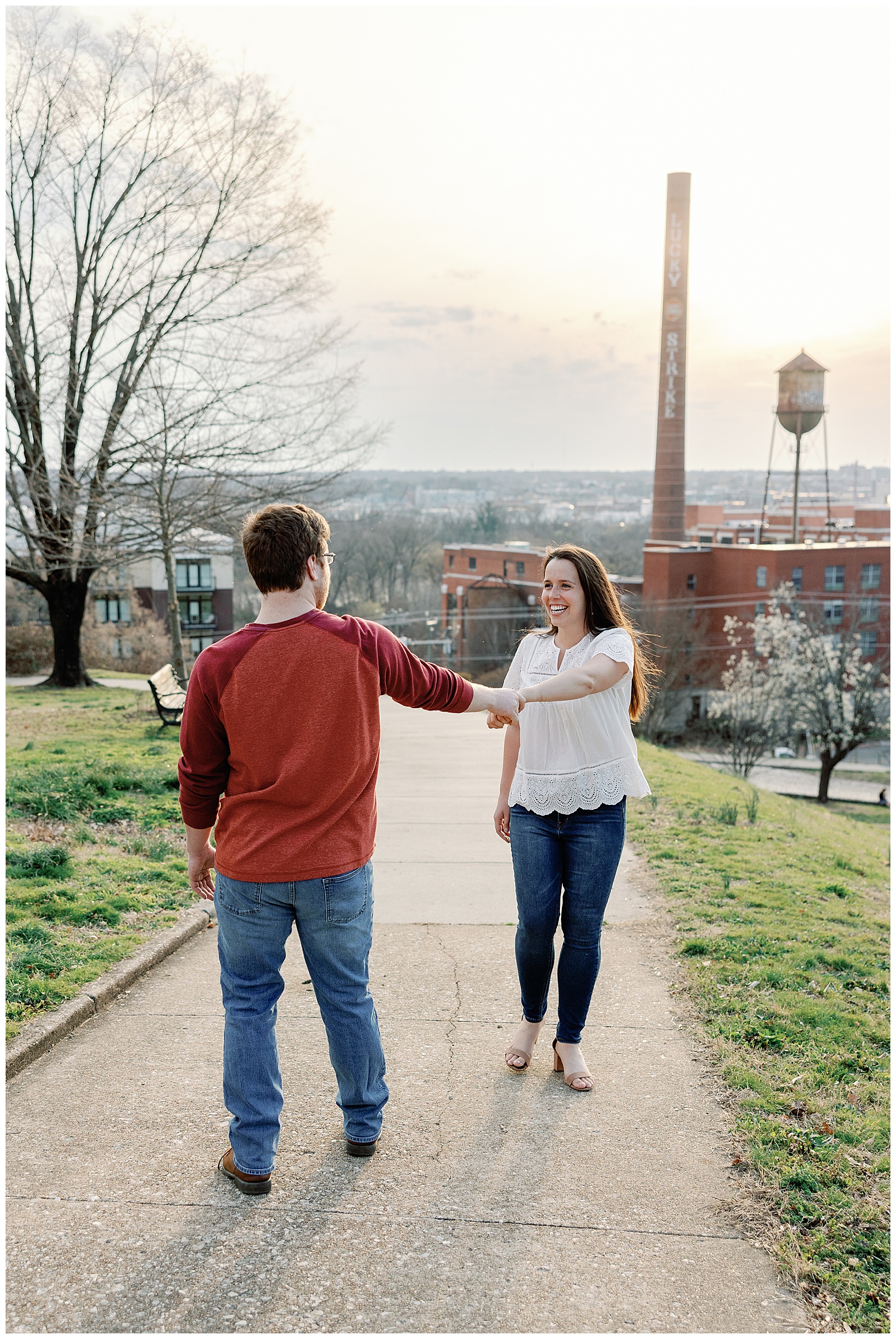 libby-hill-engagement-session-richmond_0032.jpg
