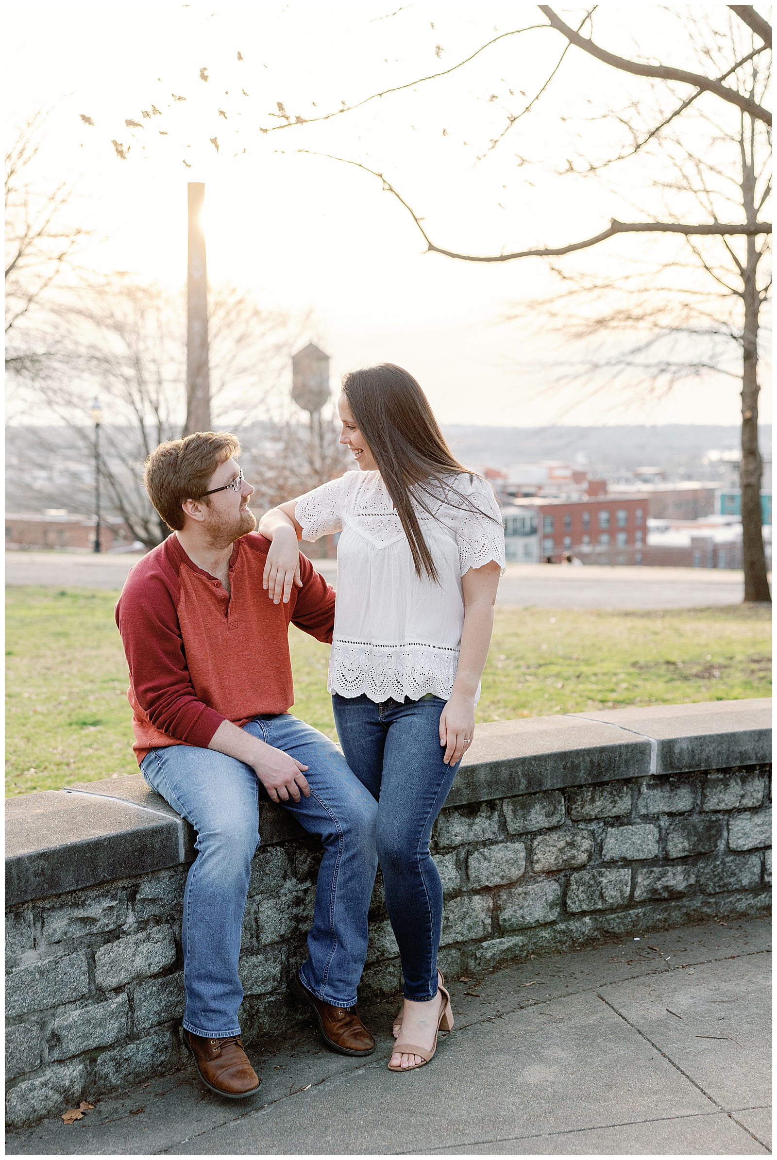 libby-hill-engagement-session-richmond_0038.jpg