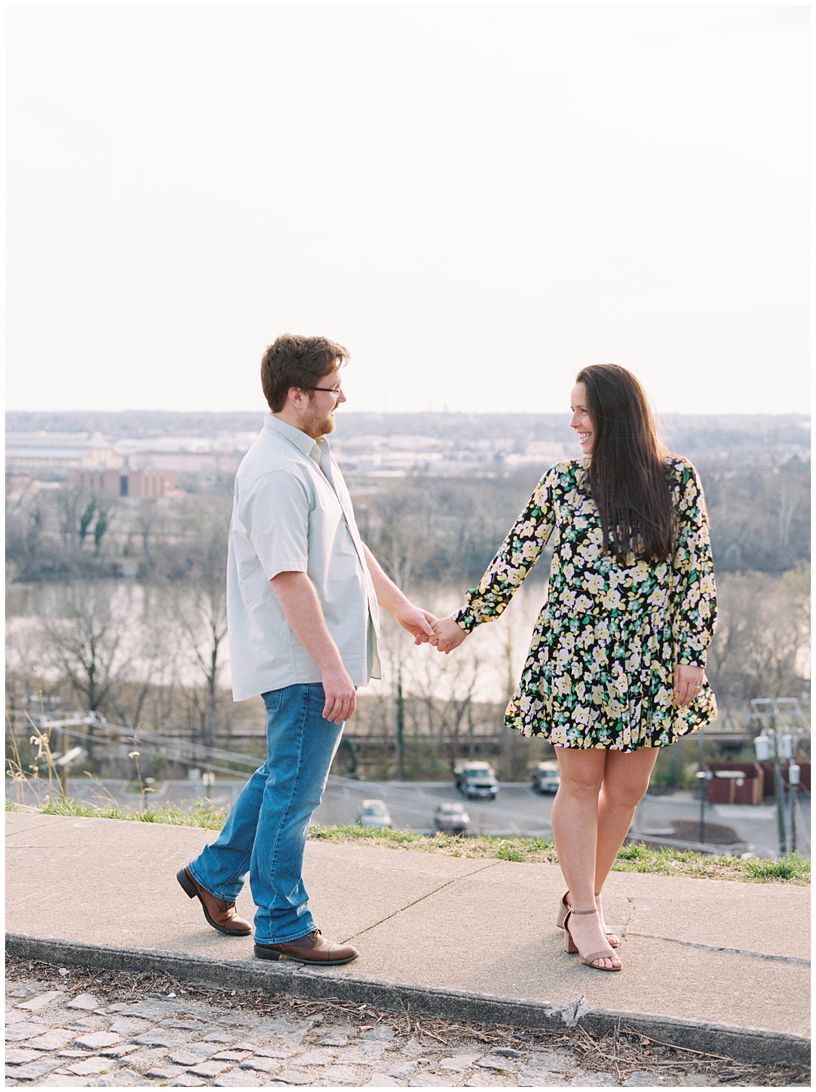 libby-hill-engagement-session-richmond_0048.jpg